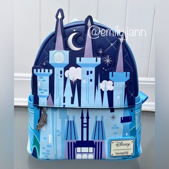 Cinderella Castle♠️Glow In The Dark Backpack